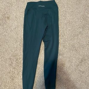 Alphalete alphalux leggings - Sage green - size small